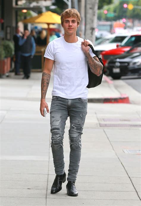 justin bieber outfit.